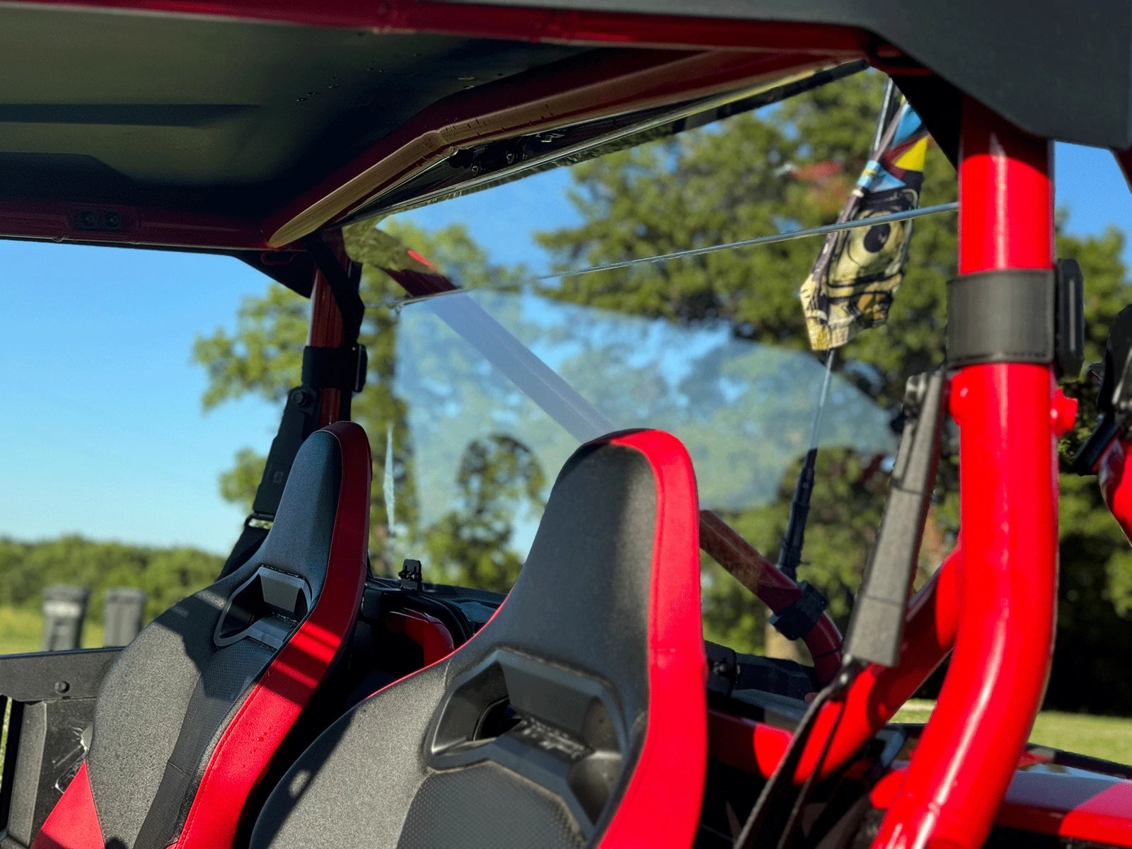 Honda talon 1000 2seat rear windshield side show